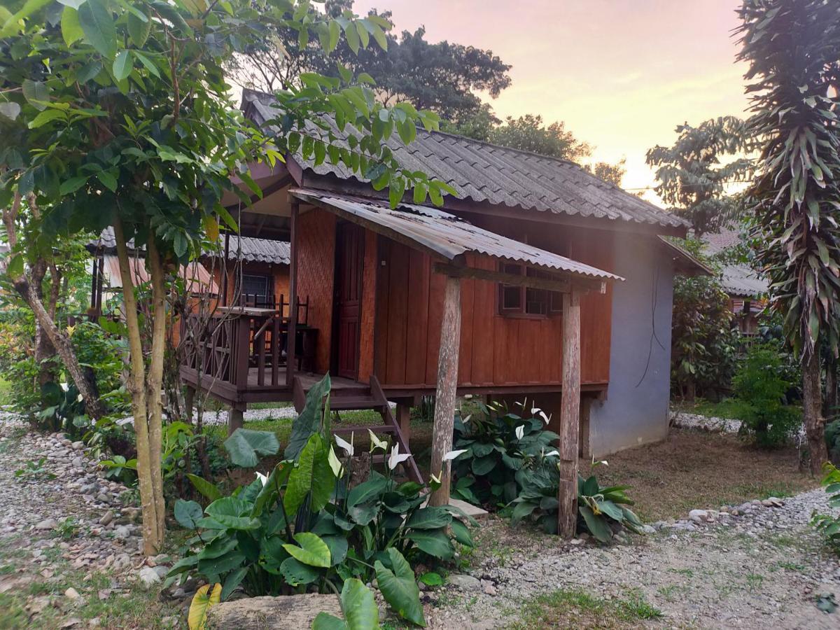 Pasanchai Bungalow Vang Vieng Exterior foto
