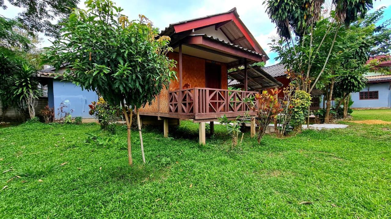 Pasanchai Bungalow Vang Vieng Exterior foto