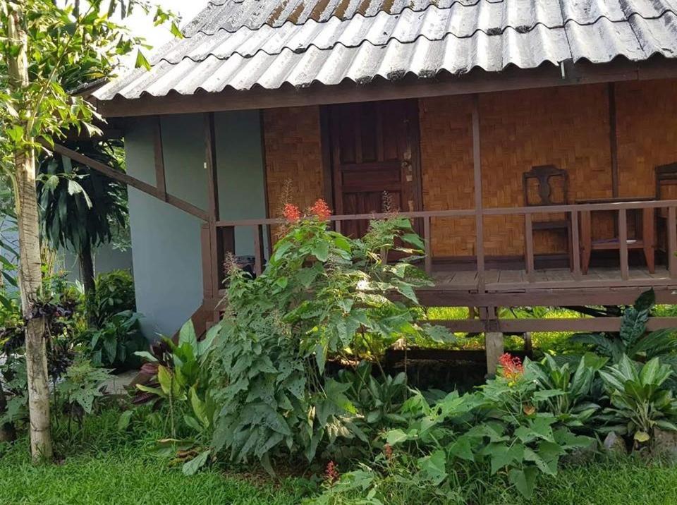 Pasanchai Bungalow Vang Vieng Exterior foto